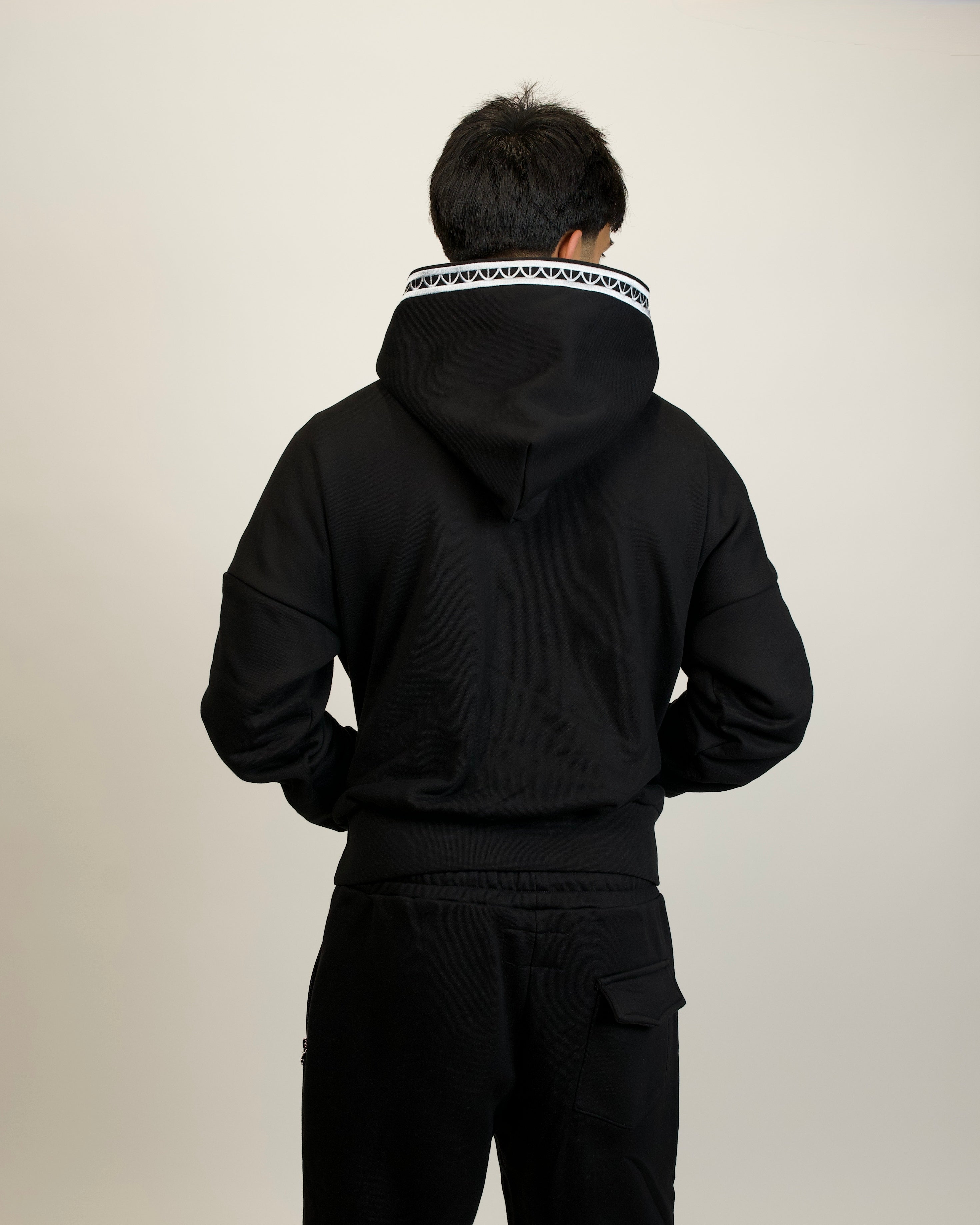 MEDINA SHADOWS OVERSIZED HOODIE